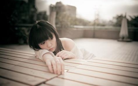 女生单身久了会渴望有男朋友吗，单身很久的女生渴望恋爱吗