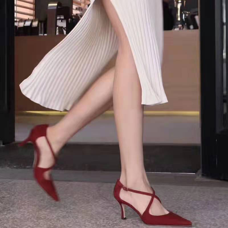 红鞋为什么不能随便穿,女人切记红鞋不要随便穿
