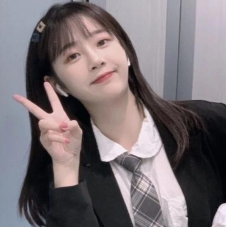 女人动心后的眼神特征