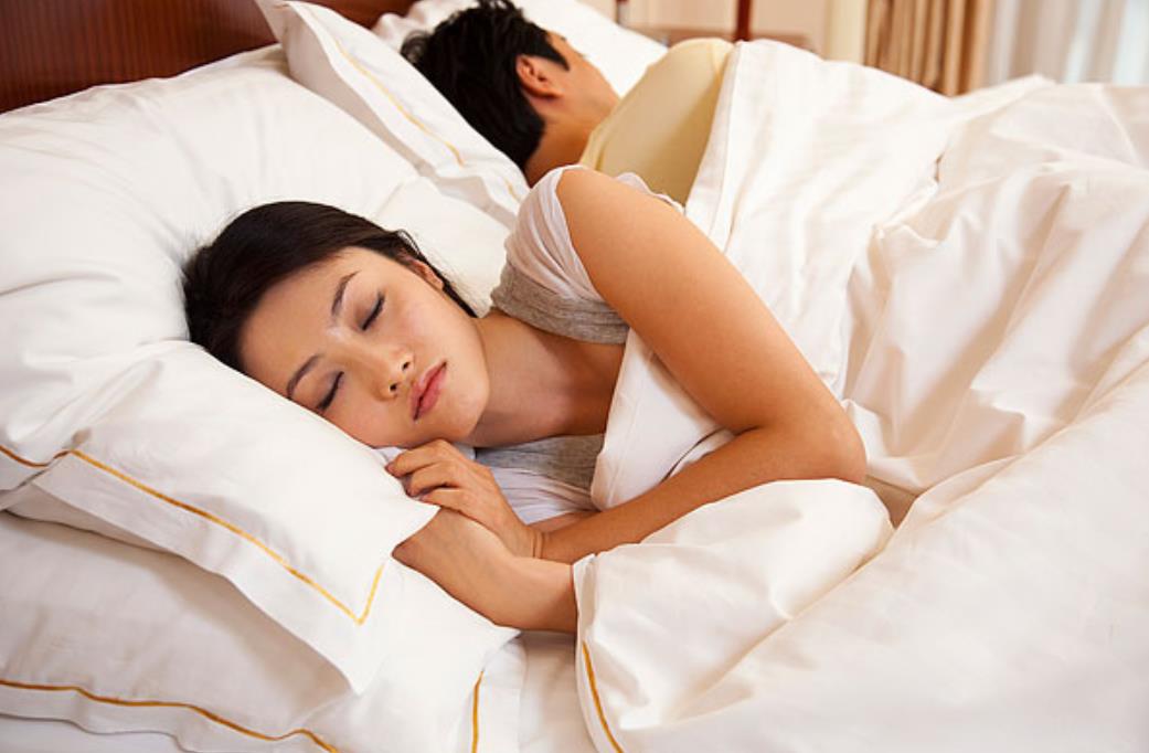 不给老婆钱的男人心理,男人不给老婆生活费是什么心理