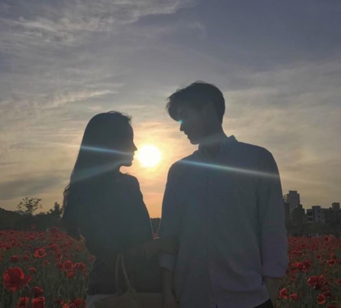 为啥男生都喜欢晚上约女孩出去,男生为什么喜欢晚上外出