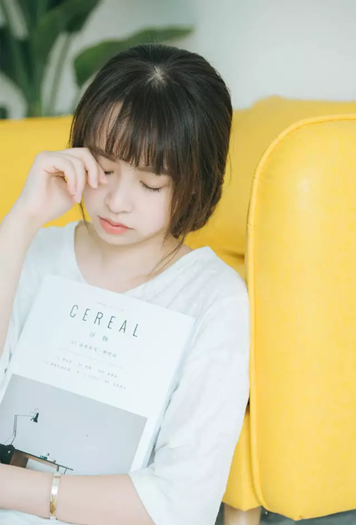 男人觉得你廉价的表现,男人瞧不上女人的表现