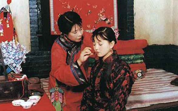 古代女性新婚之夜需要卸妆吗,古代的女人为什么要穿水裤