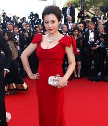 40多岁丰满型身材穿搭