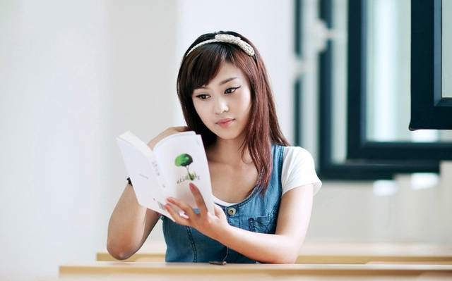 内向的女孩会给异性什么感觉,内向的女孩喜欢什么类型的男人