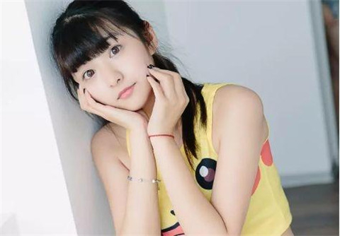 内向的女孩会给异性什么感觉,内向的女孩喜欢什么类型的男人