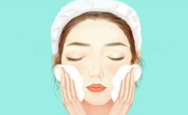 女生素颜为什么那么丑,女生素颜和化妆差别大是欺骗吗