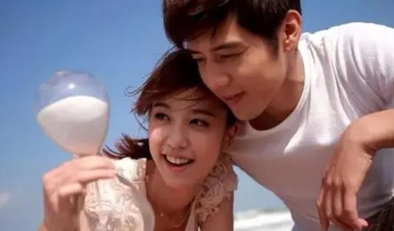 两个人互相喜欢会有身体上的感应，为什么说真爱才闻到体香