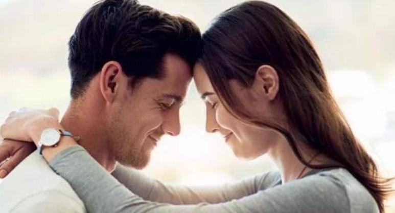 老公从来不亲老婆嘴巴,老公不愿意亲老婆的嘴说明什么