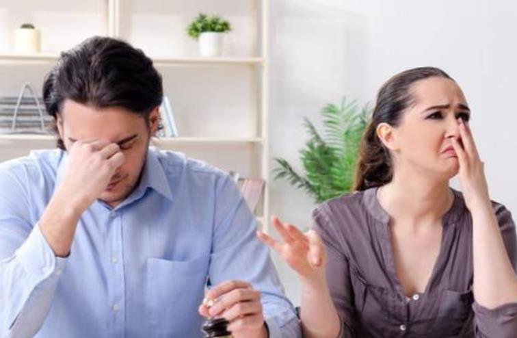 老公从来不亲老婆嘴巴,老公不愿意亲老婆的嘴说明什么