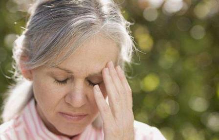 身体哪三处长白发不好，三处地方长出白发要警惕