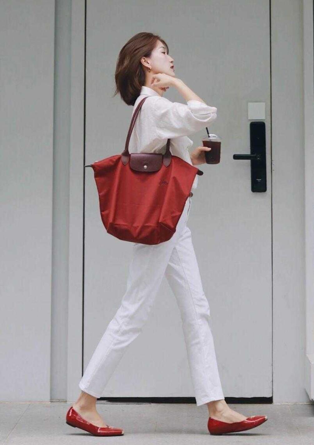 街拍女人白裤子穿搭图片大全