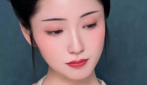 女人大富大贵的眉毛,柳叶眉的女人很少吗