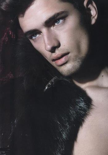 眼窝深的女孩子漂亮吗眼窝深和眼窝浅哪个好看