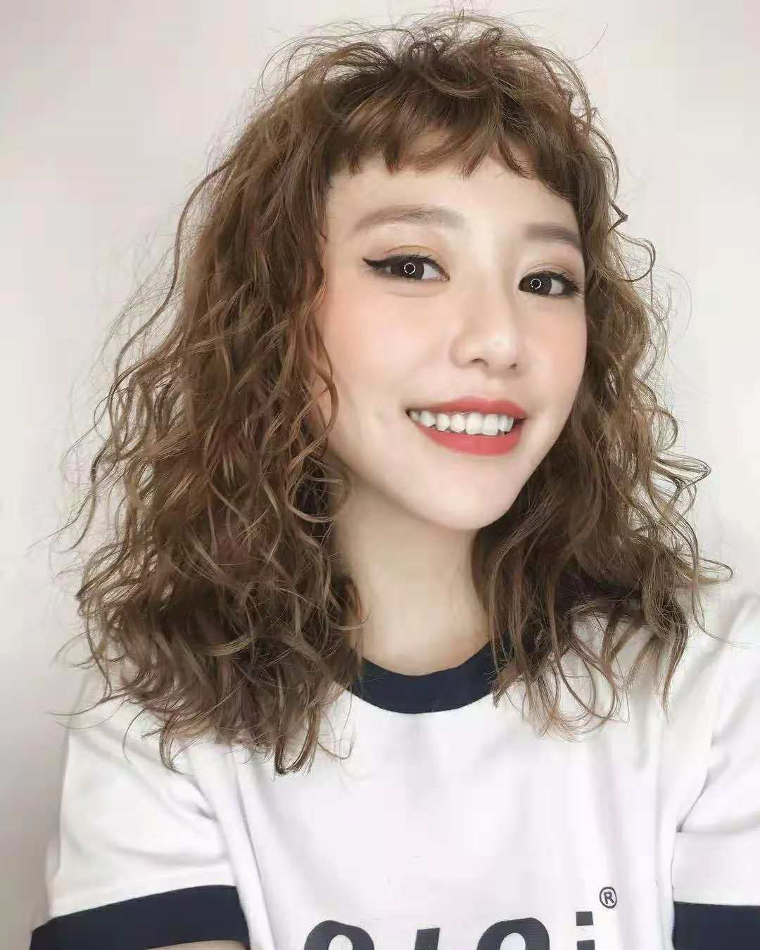 热烫和冷烫哪个危害大头发细软稀少冷烫好还是热烫好