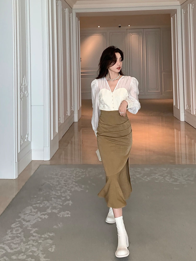 鱼尾裙适合什么人穿鱼尾裙的最佳搭配图片