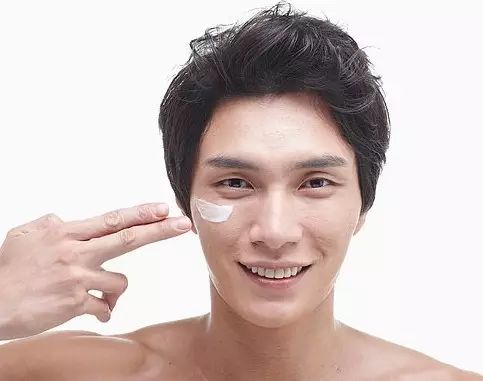 给男人送什么生日礼物会感动,男生最渴望的礼物排行