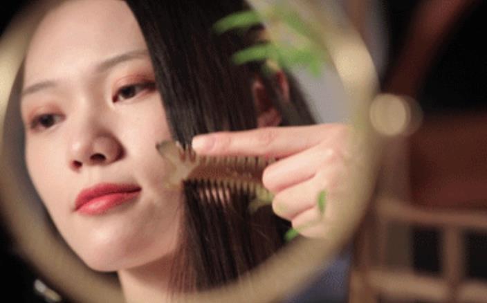 送梳子的寓意是什么,檀木梳子不能随便送人吗