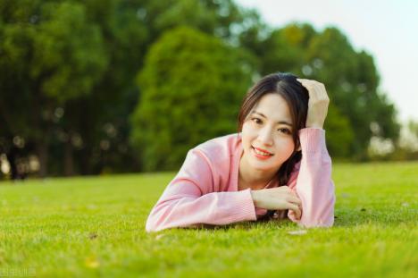 适合夸人的高情商句子,会被全部人秒赞的句子