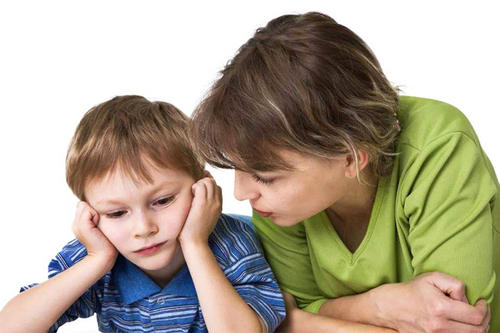 小孩一受委屈就哭怎么办，为什么受委屈特别容易哭