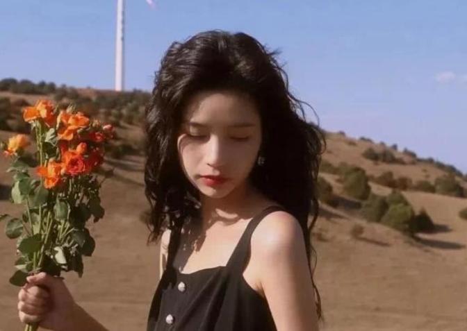 女生超拽超霸气的句子,独特女人气质简短签名