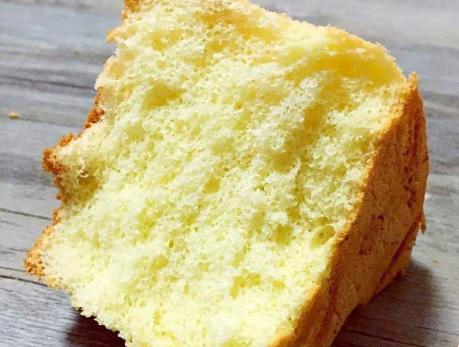 自己做面包为啥不蓬松,自己做蛋糕不松软是什么原因