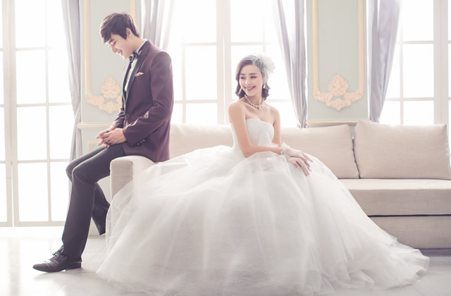 婚礼为什么不能穿黑色，婚纱照黑色的背景好么