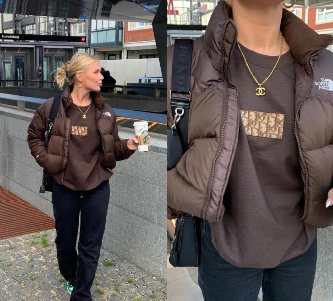 巧克力色羽绒服显老气吗,巧克力色羽绒服配什么颜色