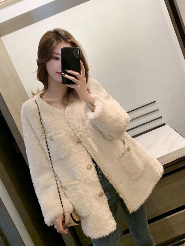 为什么羊羔毛会显臃肿,为什么羊羔毛这么便宜
