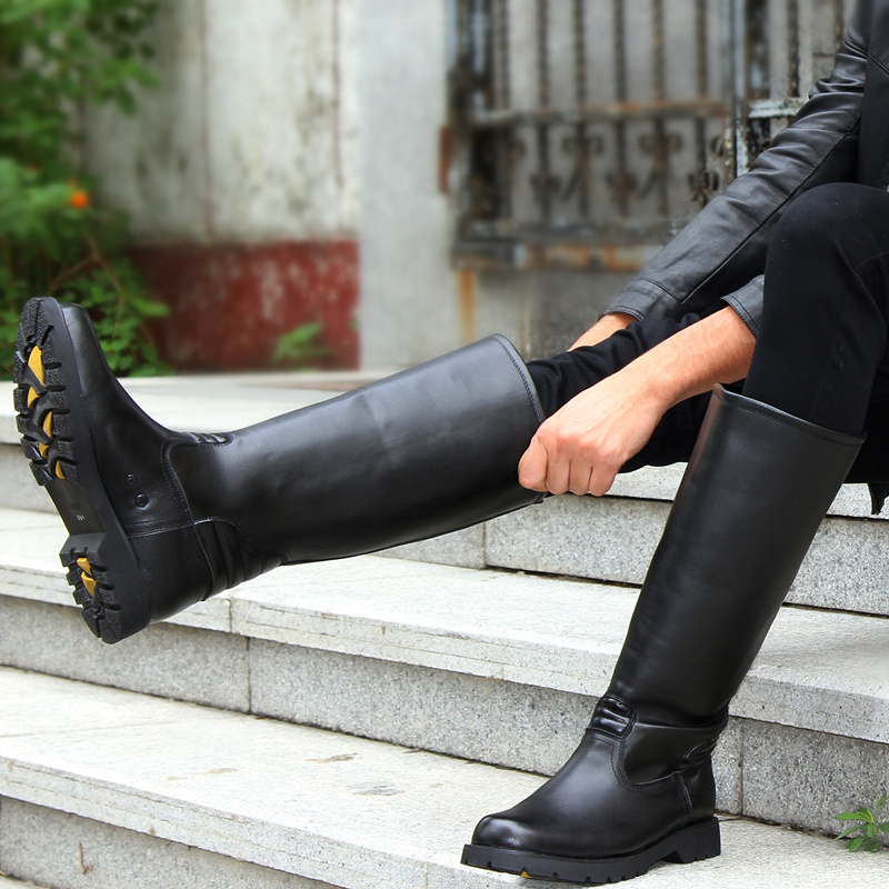 长靴里面都穿什么袜子,女生无法接受男生穿长靴吗