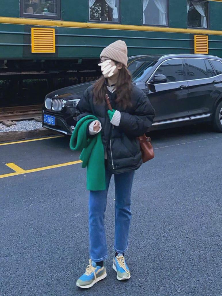 羽绒服买连帽还是立领,羽绒服连帽和立领哪个气质好