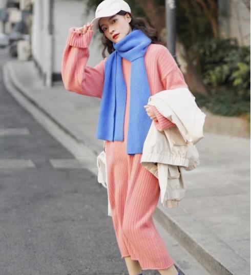 针织裙怎么穿最好看，针织裙怎么穿得风情万种