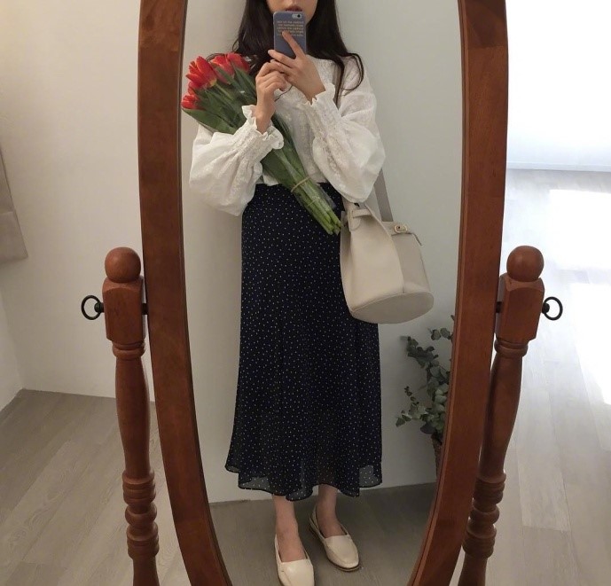 让男生一眼心动的穿搭,约会穿什么颜色吸引人