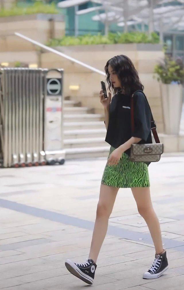 女生高帮匡威怎么搭配,高帮匡威怎么搭配好看
