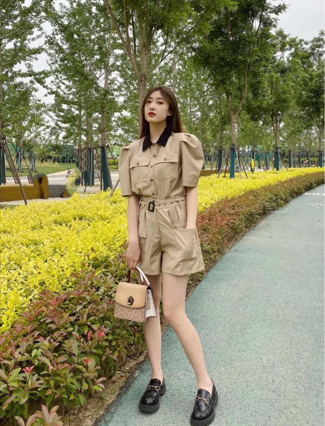 高个子如何穿搭不显壮,高个子显壮女生如何穿搭出温柔风