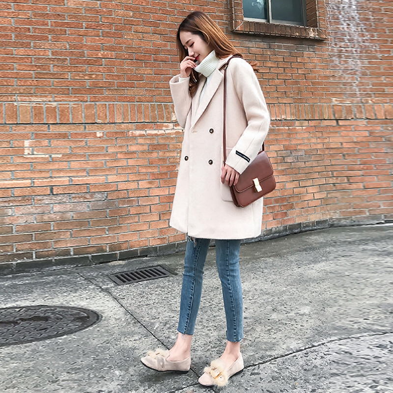 毛毛鞋配什么外套好看，毛毛鞋搭配什么衣服好看图片