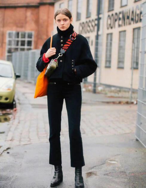 半高筒靴怎么搭配裤子