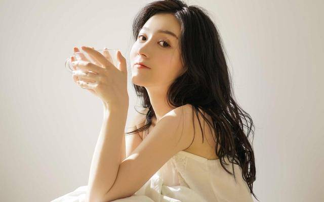 结婚早的女孩有什么特点,什么样的女生结婚早