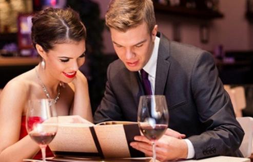 第一次接触女生怎么办,第一次和女生约会适合肢体接触吗