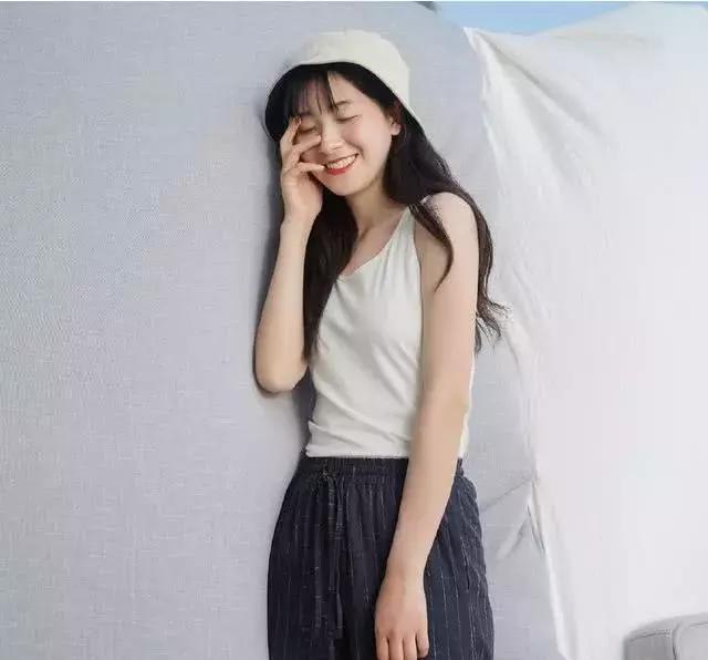 素颜女人给男人的感觉如何，素颜好看女生特点