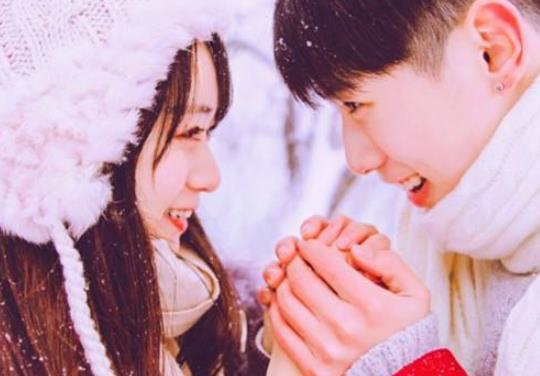 老婆的四个动作让老公爱之入骨,女人的什么动作最吸引男人