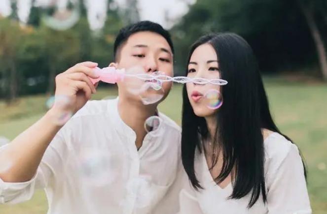 12星座男的宠溺动作,12星座男选妻子的标准