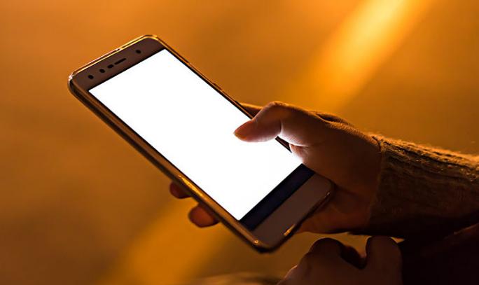 怎么克服手机依赖症,手机依赖症十大表现