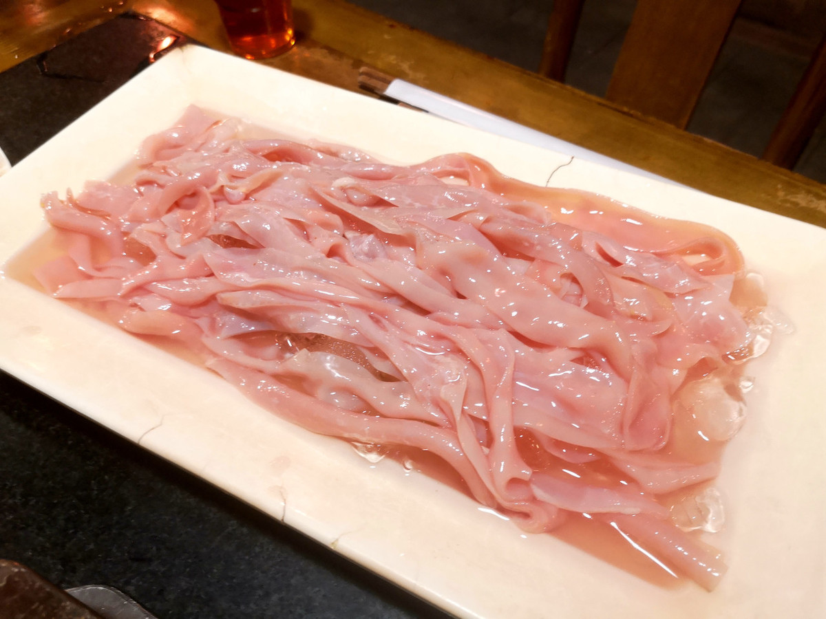 自己煮火锅必备食材,自己在家里煮火锅买什么食材