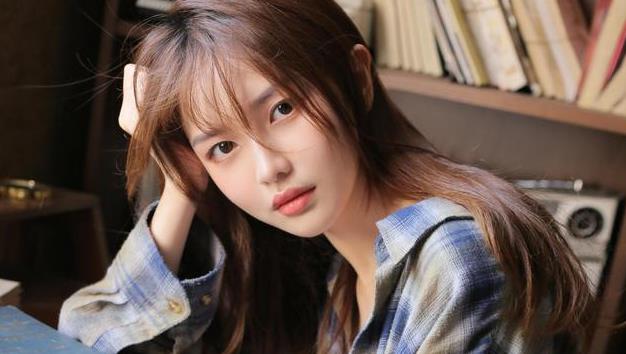 女生眼里有光说明什么,眼里有光的女生一般什么性格