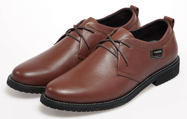 皮鞋怎么清洗和保养,皮鞋里面脏了怎么清洗