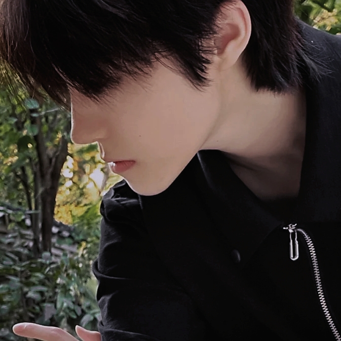 有才华的人性格都很怪吗，会弹吉他的男生给女生什么感觉