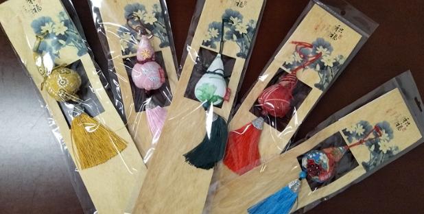 福袋里面装什么最吉利,一般祈福的福袋里面会装什么