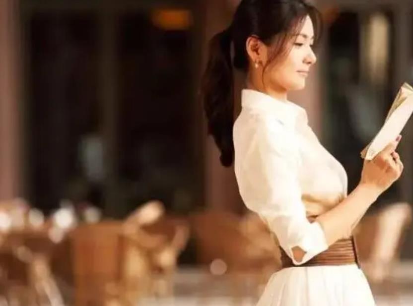 女人最有涵养的三个细节,很有涵养的女人的表现