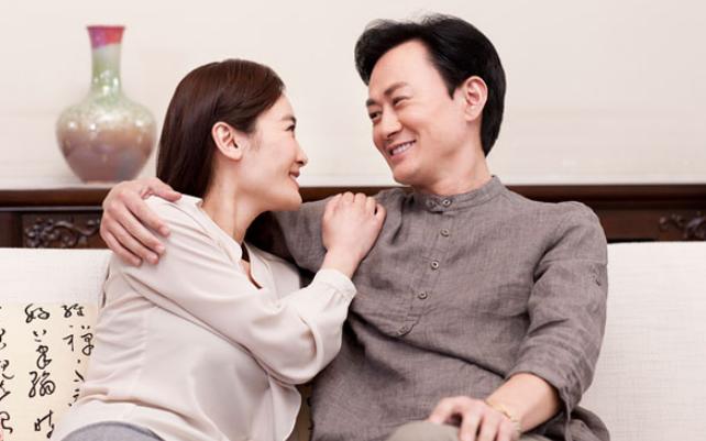 夫妻体重相差多少合适,男女之间体重差多少最好